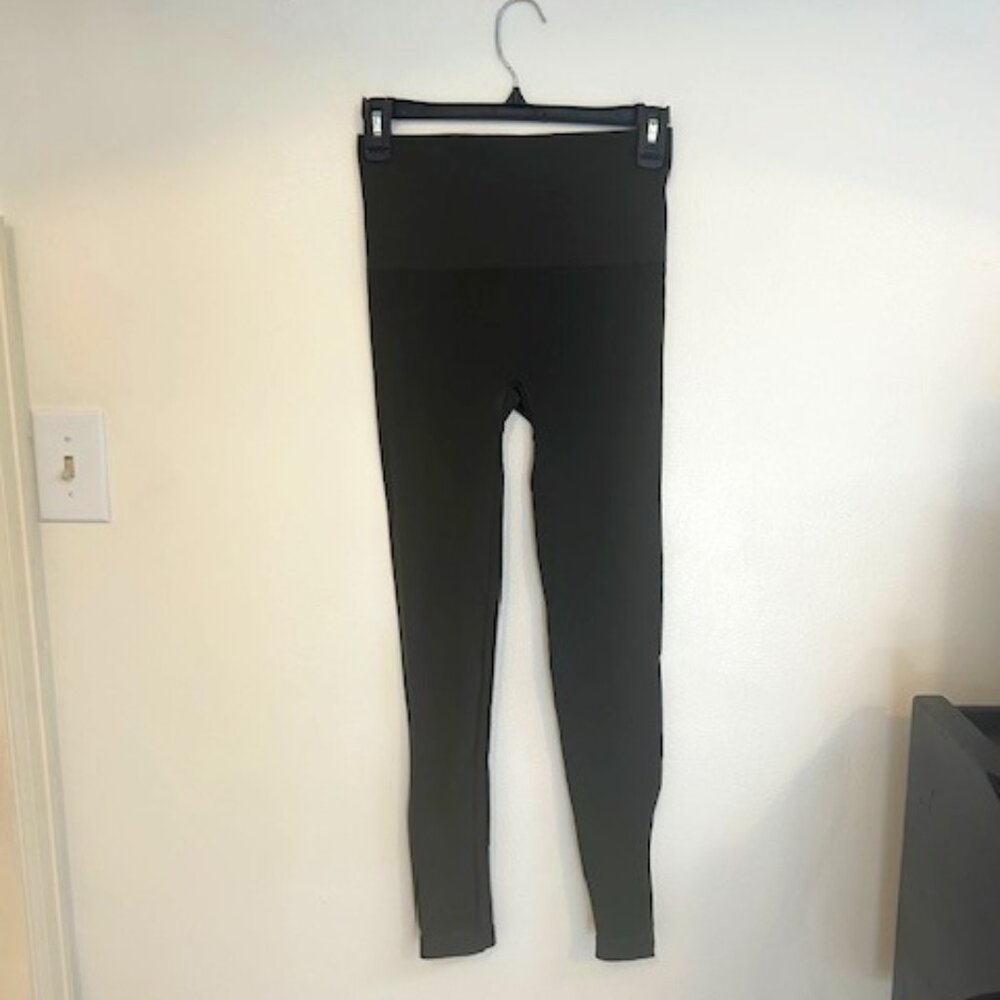 Spanx Olive Green Seamless Side Ankle Zip Leggings- Size Medium